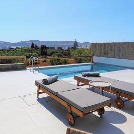 IraMar Luxury Villa IV - Private Pool & Sea View, hotel a Kampos
