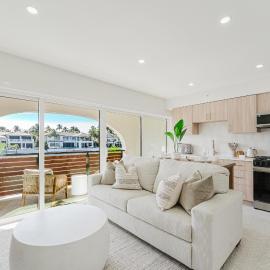 The Boathouse - Boca Waterfront Retreat