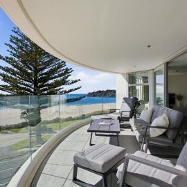 Marine Horizon with Five Star Focused Pool & Sauna