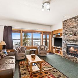 Two Harbors में, होटल Panoramic Lake Views King Suites, Kitchen, Whirlpool Soaking Tubs and Hot Tub