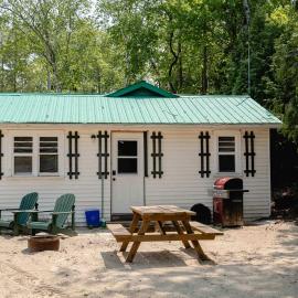 Private Beach Access -Cottage 14, hotel v destinaci Sauble Beach