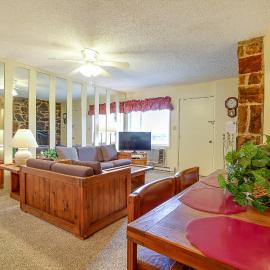 Aspen East Unit #101, hotel en Basye