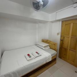 RF Hotel Transient House, ξενοδοχείο σε Bangued