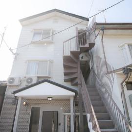 Ponpon Railway House