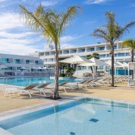 Wyndham Grand Carvoeiro Algarve, khách sạn ở Carvoeiro
