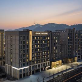 Atour Light Hotel Changsha Orange Isle at Yuelu Mountain، فندق في تشانغشا