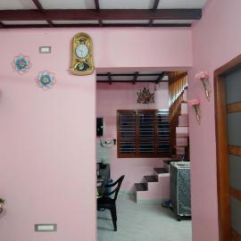 Riverview Homestay, Vegetarians preferred, Near Tunga River, Beside Nuggimakki Mahalingeshwara temple，Koppa的飯店
