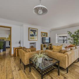 Spacious Flat with Gorgeous Views - Pass the Keys，博格諾里吉斯的飯店