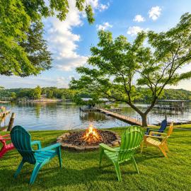 Stillwater on Doe - Private Lakefront Escape، فندق في كامدنتون