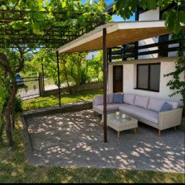 Summer oasis of peace, Hotel in Šušanj