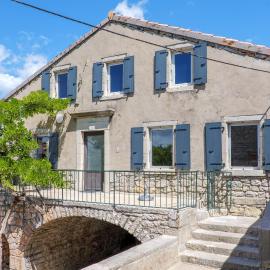 Gite Oustaou - Village De Gîtes, hotel em Joyeuse