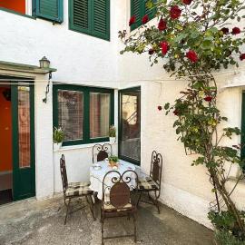 2 Bedroom Gorgeous Home In Grizane-Belgrad, hotel a Barci