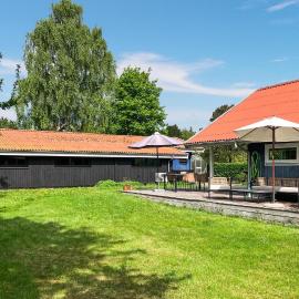 3 Bedroom Lovely Home In Skibby: Skibby şehrinde bir otel
