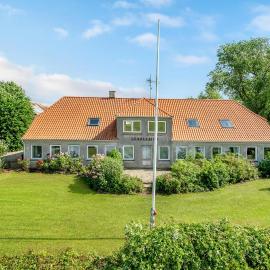 5 Bedroom Lovely Home In Sydals