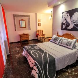 Apartamentos Turísticos La Fonda, hotel a Dúrcal