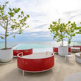Beachfront 1BDR Condo (PE24)