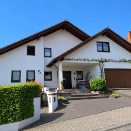 Apartment am Bischofsberg, hotelli kohteessa Großheubach