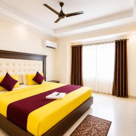 The Sea Facing Hotel Asish Bollywood Premium Near Sea Beach Puri, hótel í Puri