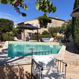 La Bastide des Dentelles