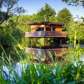 Tiny House über dem Pferdeteich mit Kamin, Fasssauna & großer Terrasse - für Kurzentschlossene, hotel di Bühlau