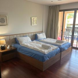 Palm jumeirah Anantara Homestay17, hotel in Dubai