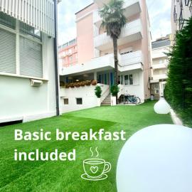 Hotel Amalfi & Dépendance, ξενοδοχείο στο Λινιάνο Σαμπιαντόρο