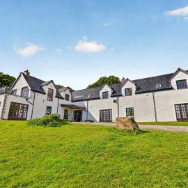 Ballimore Farm Estate - House with heated pool, hotel in Taynuilt