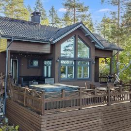 Holiday Home Nuottarinne by Interhome, hotel i Keuruu