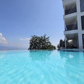 Top Apartments Opatija-Luxury Villa Opatija，Dobreć的飯店