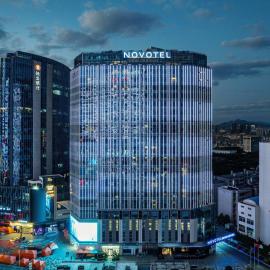 Novotel Kunming City Center, hotelli kohteessa Kunming