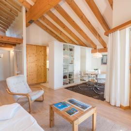 Chesa Cravunera 29, hotel em Sils Maria