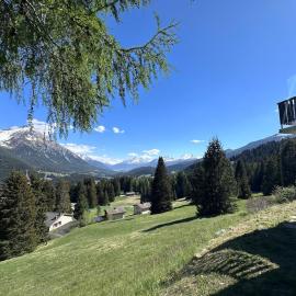 Chalet Vallese Valbella Lenzerheide, great view – hotel w mieście Valbella