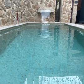 LA CASONA DE BAUTISTA 4 estrellas con piscina montanchez CACERES、モンタンチェスのホテル