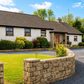 Charming Loft Retreat Perfect Craughwell Getaway