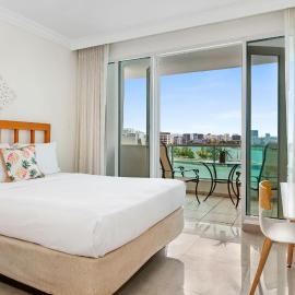 Condado Lagoon - Waterfront Escape