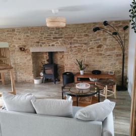 Maison au calme en Bretagne Sud، فندق في Nivillac