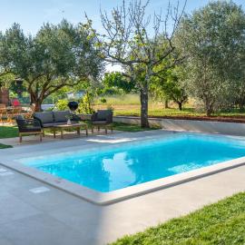 Sunny Line Premium Apartments with Pool