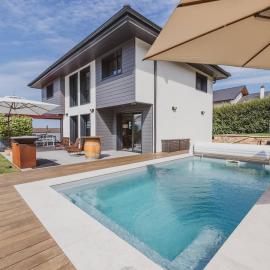 Villa SérénAlp avec piscine chauffée et vue montagne