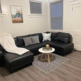 2BR 2 King Beds - Free Parking - Near Bakery Square and Universities