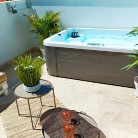 Casa Lusitano Villa com Jaccuzi, hotel Valadában