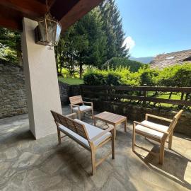 Cozy Mountain Studio Near Courmayeur - Verrand, hotel u gradu 'Verrand'