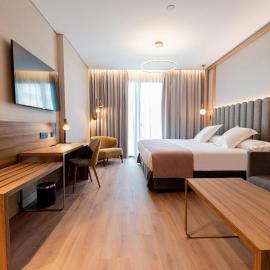 Hotel Giralda Center