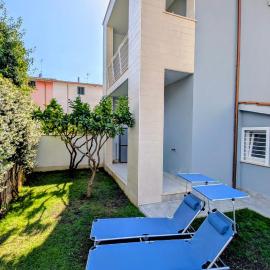 Viesnīca Alloggio Turistico Francy House pilsētā Lido dei Pinī