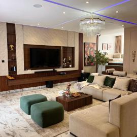 Luxury 3BR Penthouse Apartment with Free WiFi & 24hrs Electricity: Ikate şehrinde bir otel