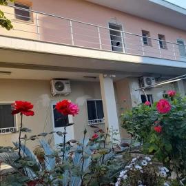 Rezidenca Nanaj, hotel di Vlore