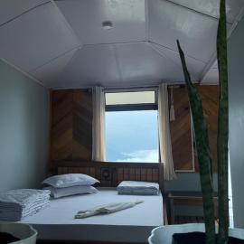 The Peak Paradise, hotel di Thode