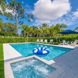 Jupiter Palms Oasis Luxe PoolSpa Table Tennis!