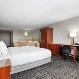 Canad Inns Destination Center Grand Forks, hotelli kohteessa Grand Forks