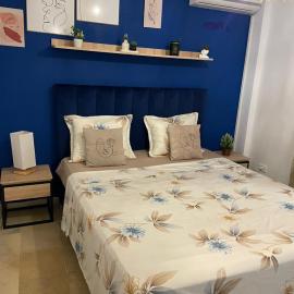 Charmant duplex proche mer à Carthage, hotel din Cartagina