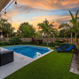 Modern Romantic Tropical Poolside Retreat!